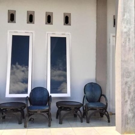 Marselino Bacpacker'S Room Bajawa Exterior foto