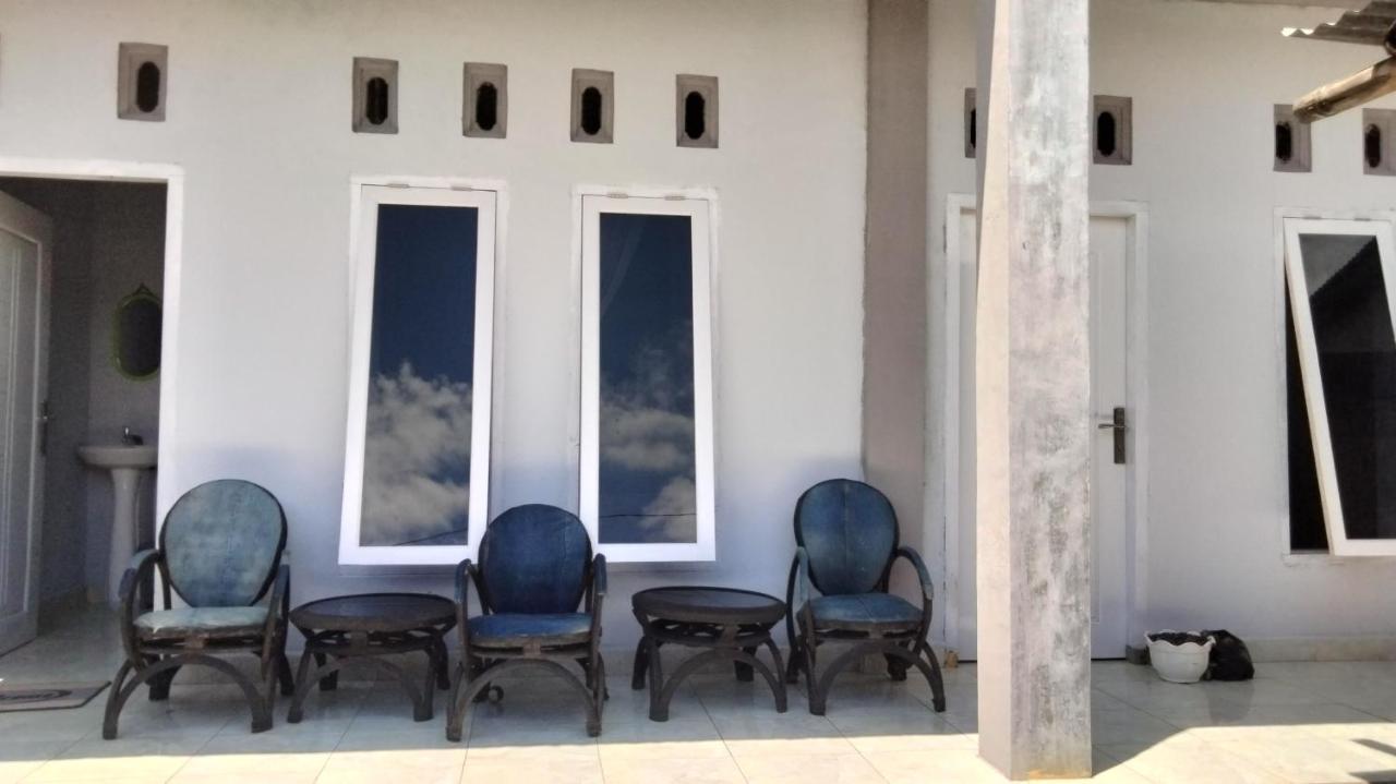 Marselino Bacpacker'S Room Bajawa Exterior foto